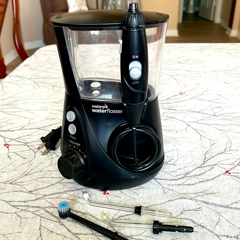 Waterpik Waterflosser with accessories